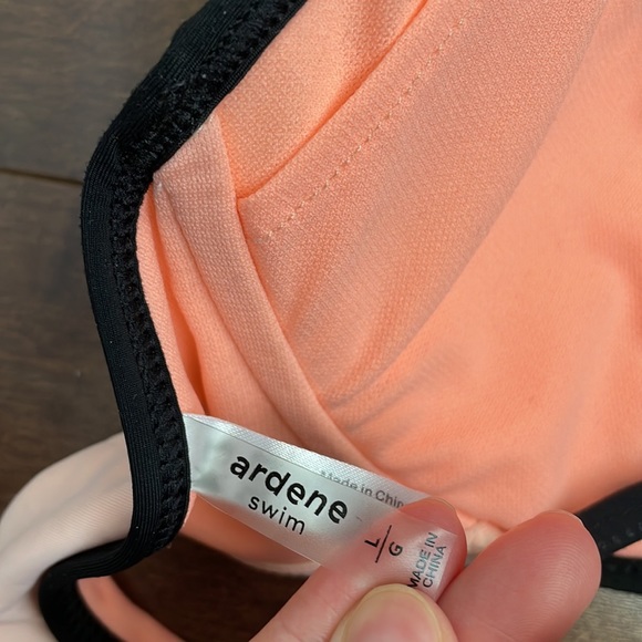 Pink Bikini Top - Picture 3 of 3